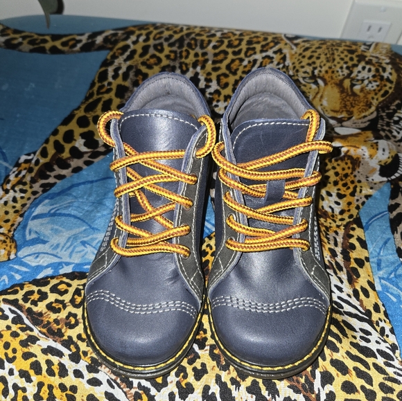 Petits Pieds Toddler Leather Boots size 24 - Picture 2 of 8